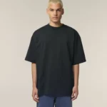 T-shirt oversize personnalisé noir porté