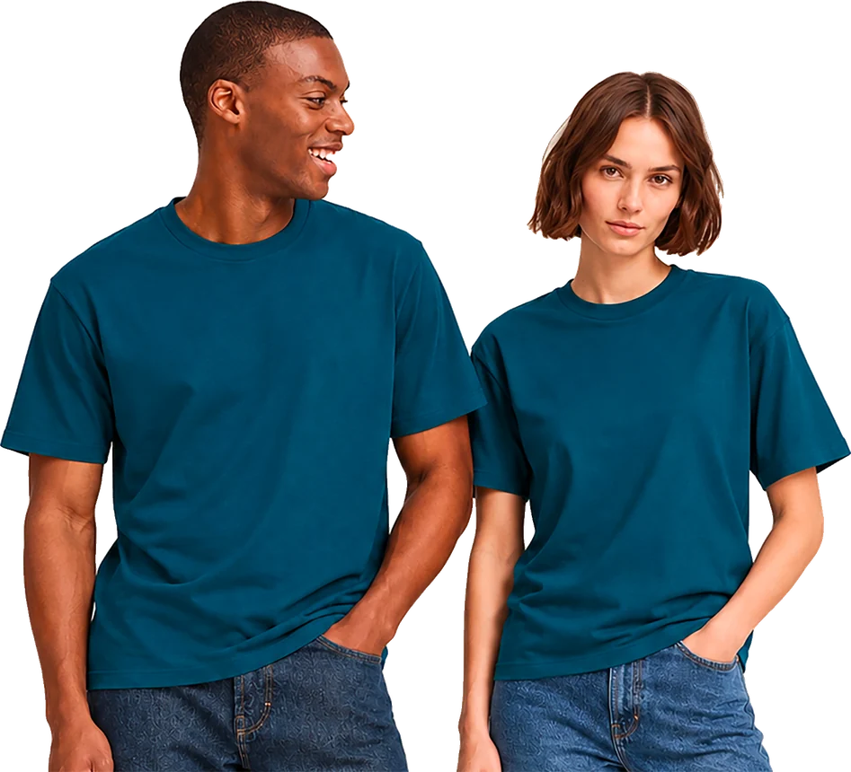 Deux personnes en t-shirts personnalisables bleu canard